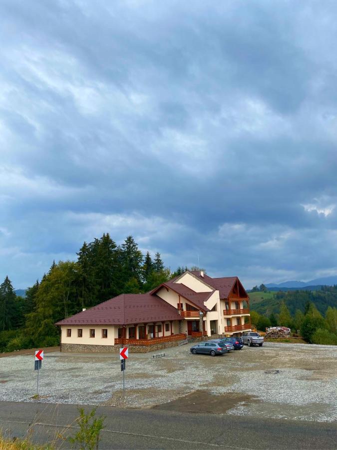 Pensiunea Bradul Dealu Stefanitei Exterior foto